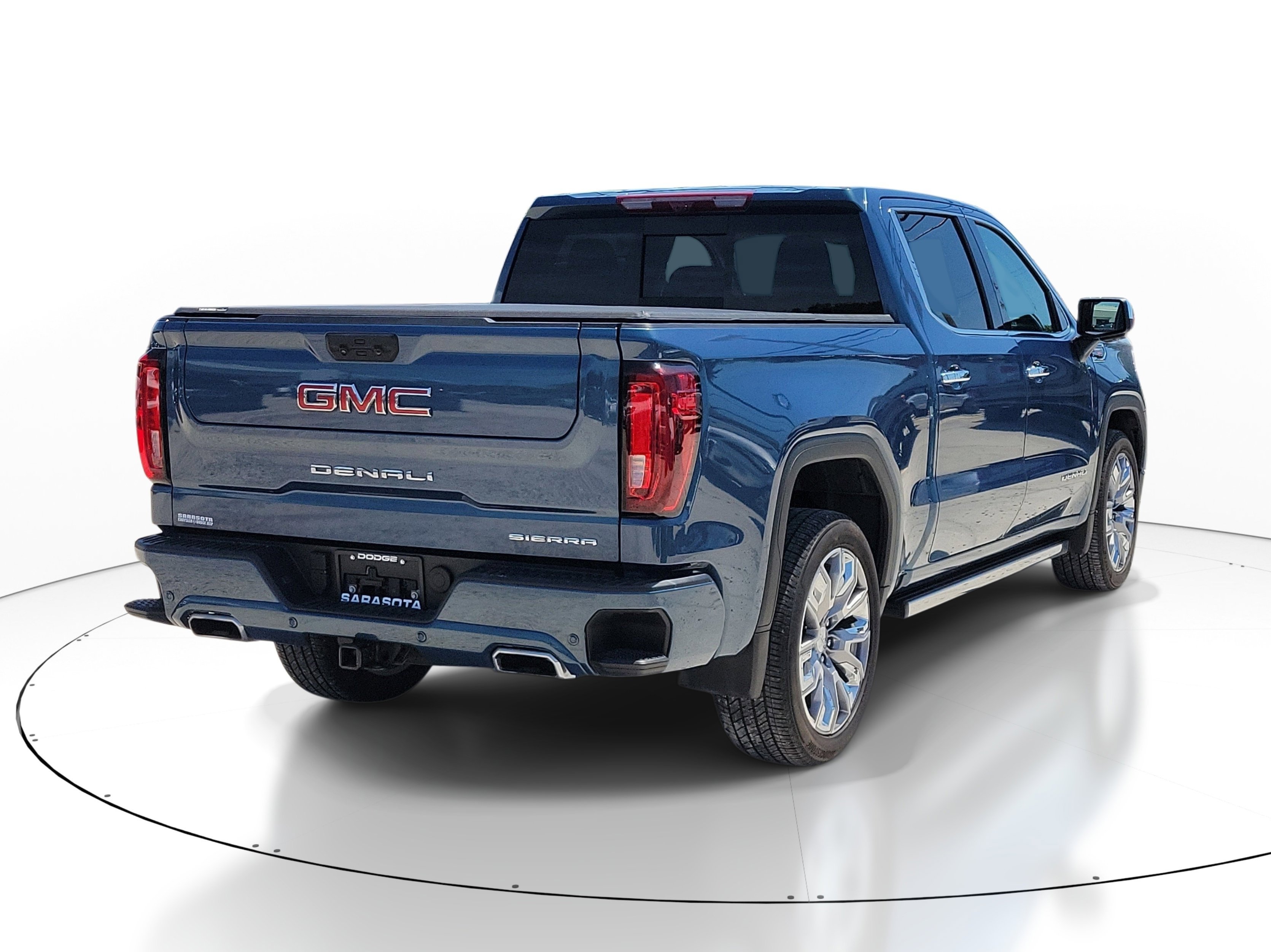 Used 2025 Downpour Metallic GMC Denali image 6