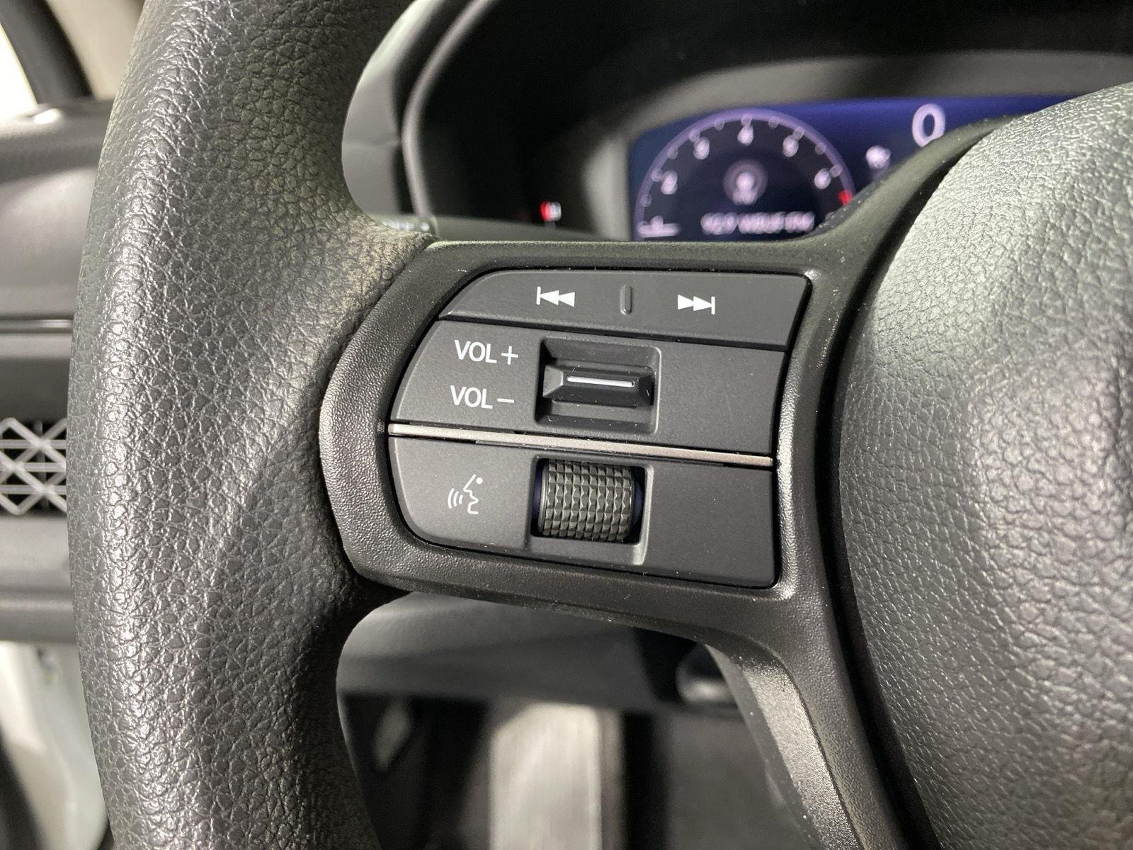 Used 2024 Platinum White Pearl Honda EX image 15