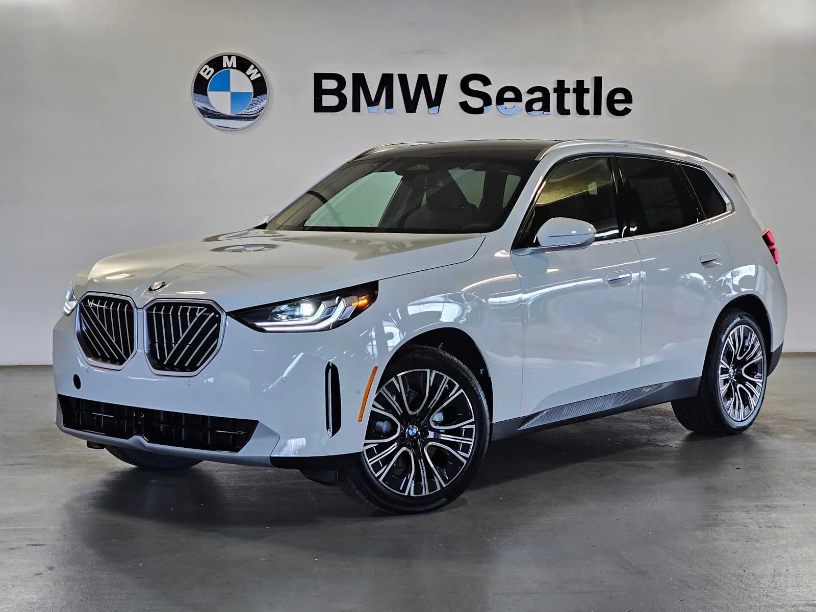 New 2026 Alpine White BMW 30 xDrive image 1