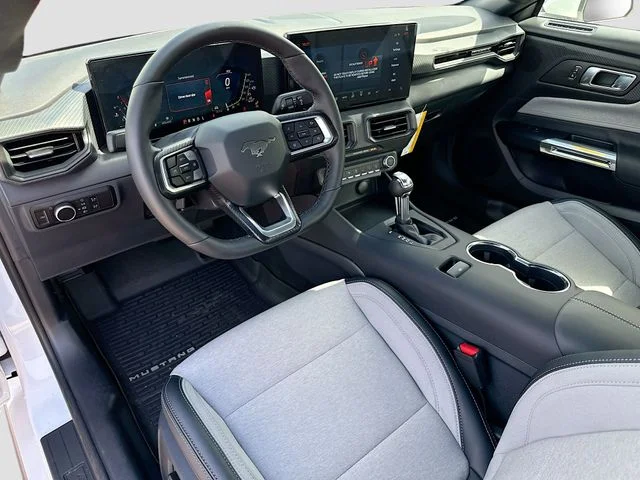 New 2025 Oxford White Ford EcoBoost image 6
