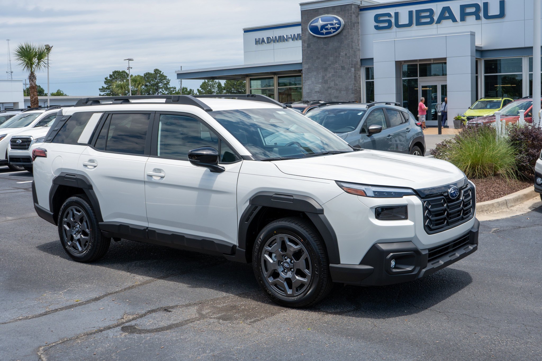 2026 Subaru Outback Premium's photo