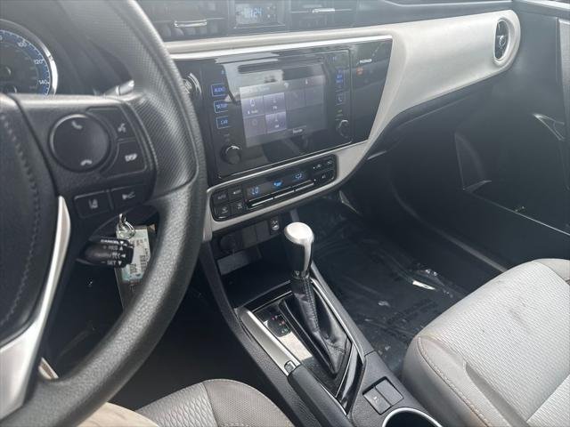 2017 Toyota Corolla LE - Photo 20