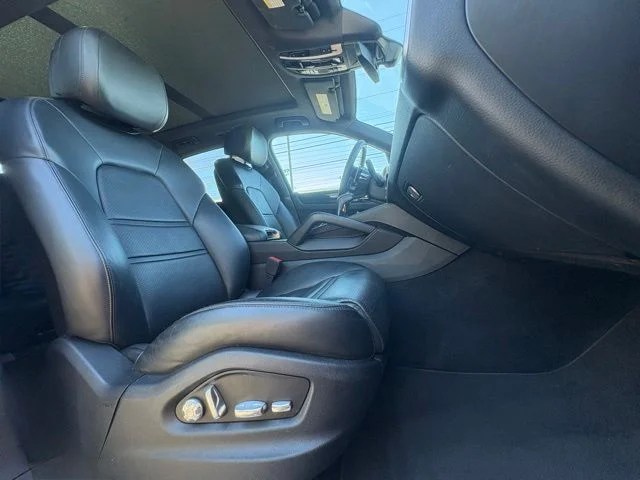 Used 2019 Black Porsche Base image 52
