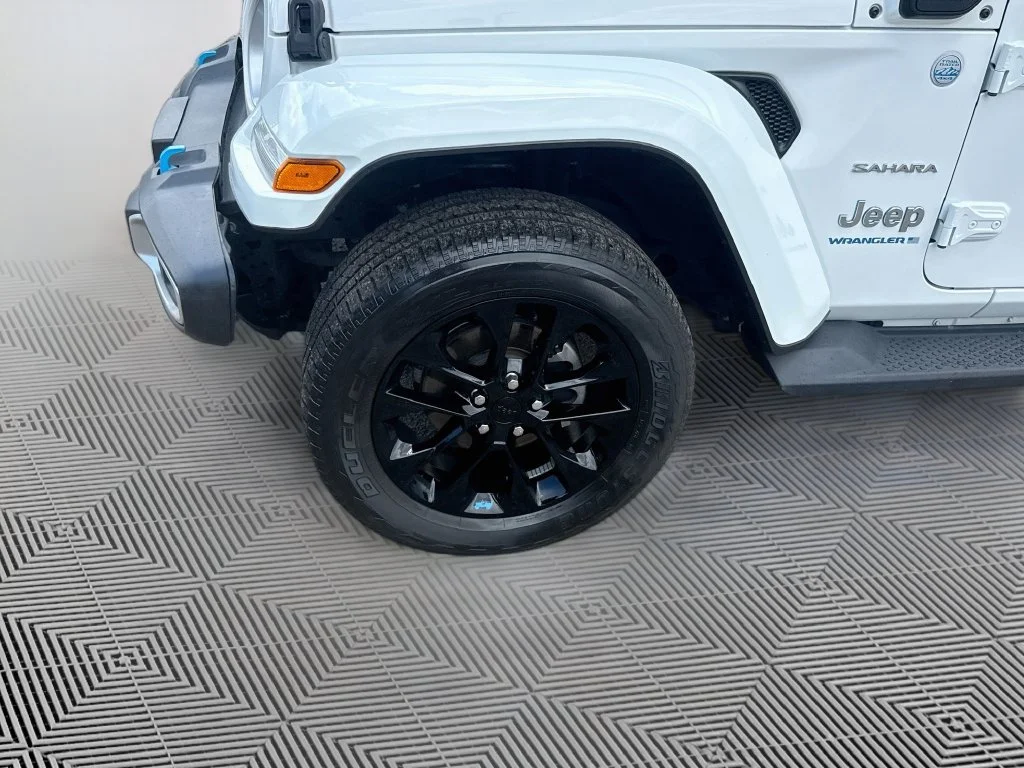 Used 2023 White Jeep Sahara 4xe image 10
