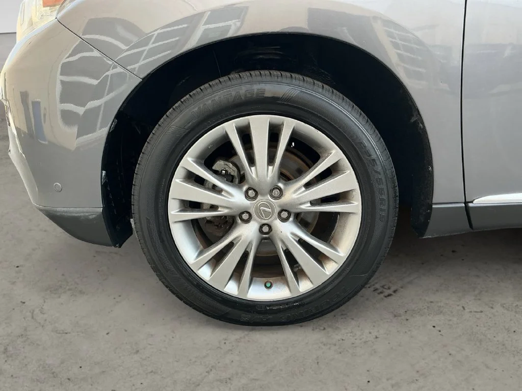 Used 2013 Gray Lexus 350 image 9