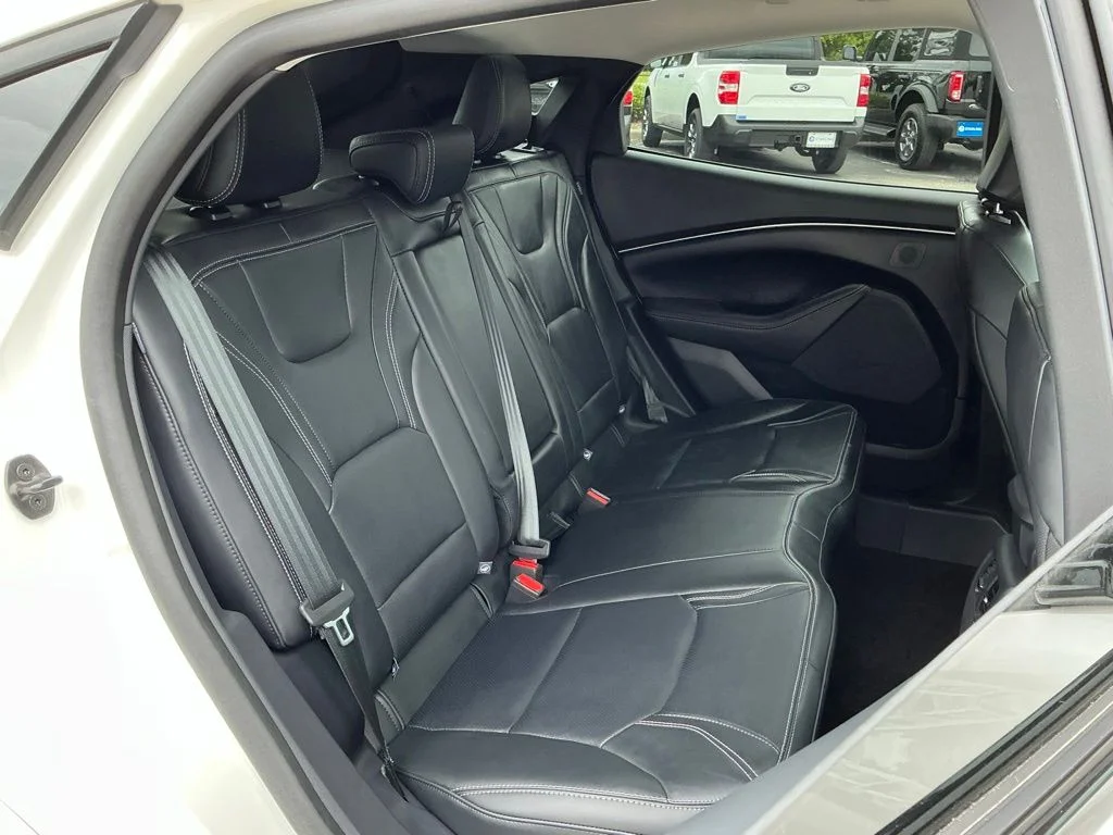 Used 2025 White Ford Premium image 29