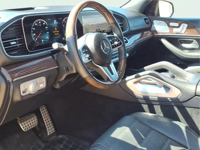 Used 2022 Silver Mercedes-Benz 4MATIC® image 8
