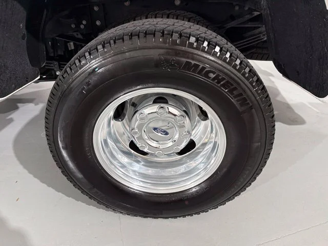 Used 2025 White Ford XL image 6