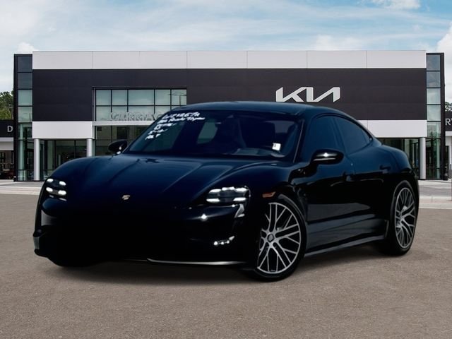 2022 Porsche Taycan -'s photo
