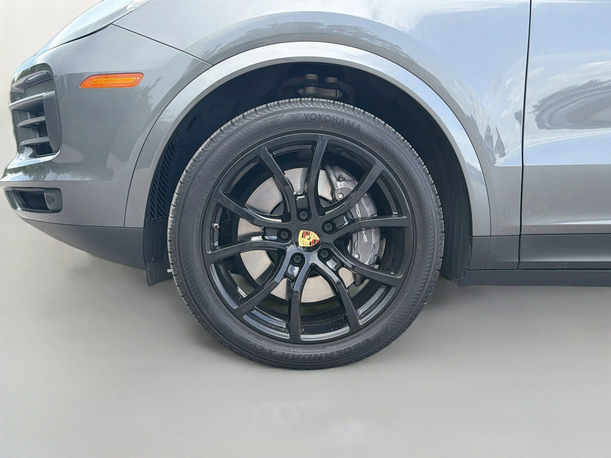 Used 2023 Chalk Porsche Platinum Edition image 41