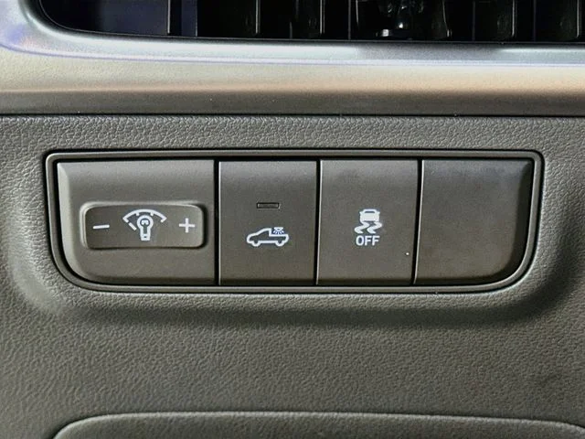 New 2027 Gray Hyundai SE image 20
