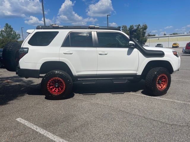 Used 2019 White Toyota SR5 Premium image 10