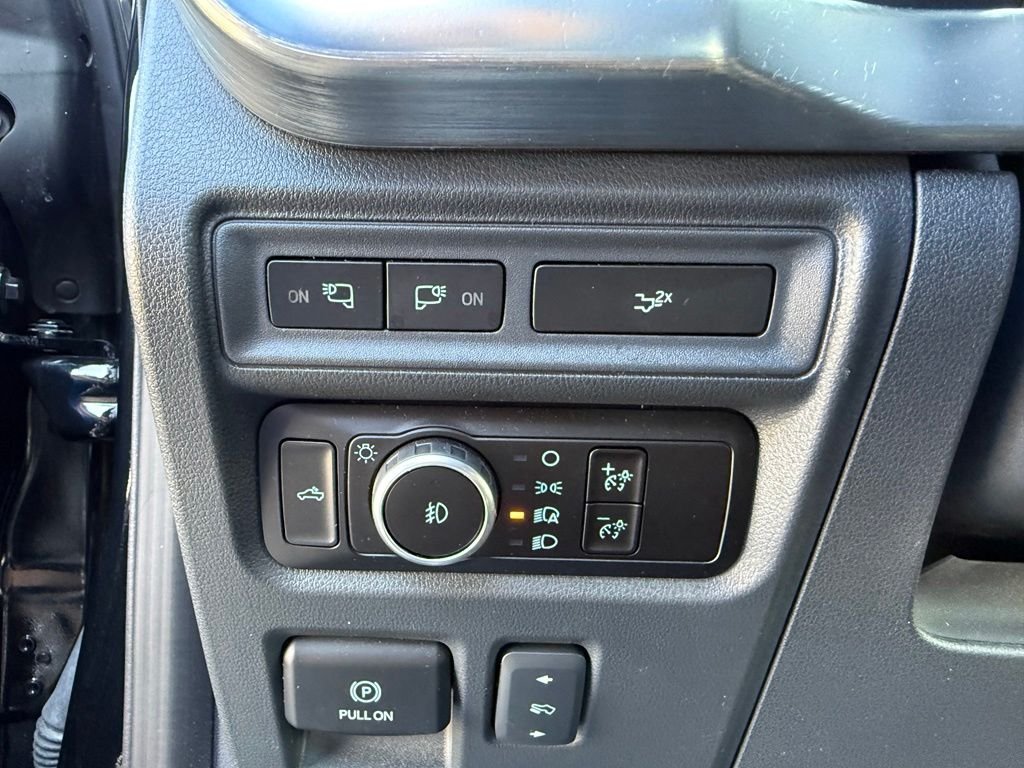 Certified Used 2023 Black Metallic Ford Lariat image 8