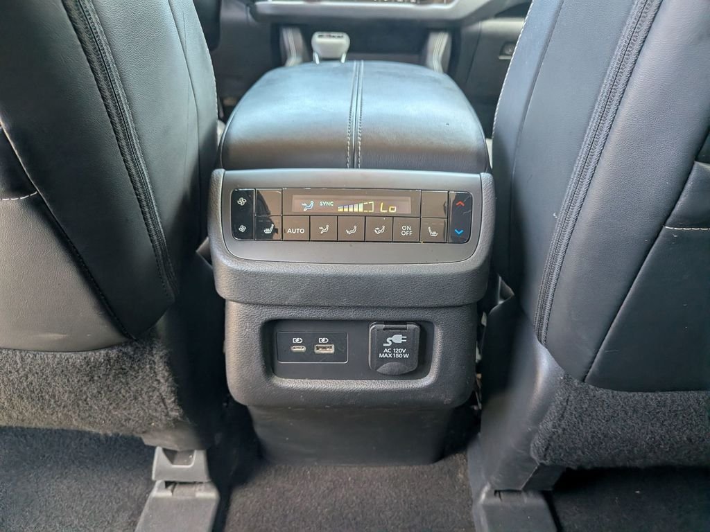 Used 2023 Black Nissan Platinum image 38