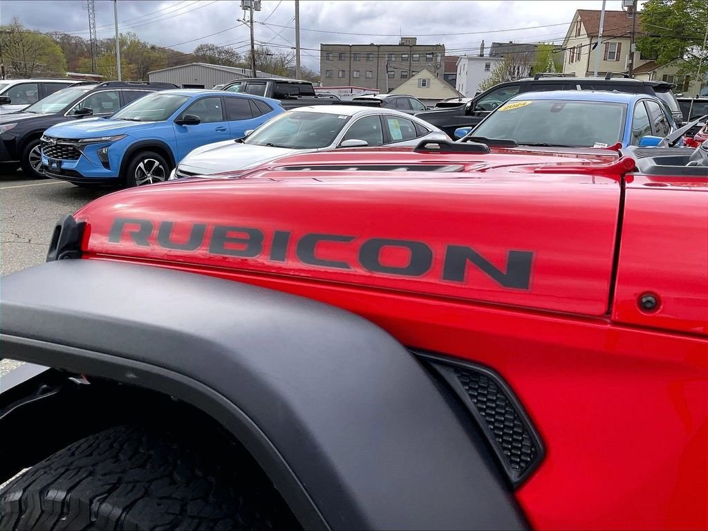 Used 2023 Red Jeep Rubicon image 27