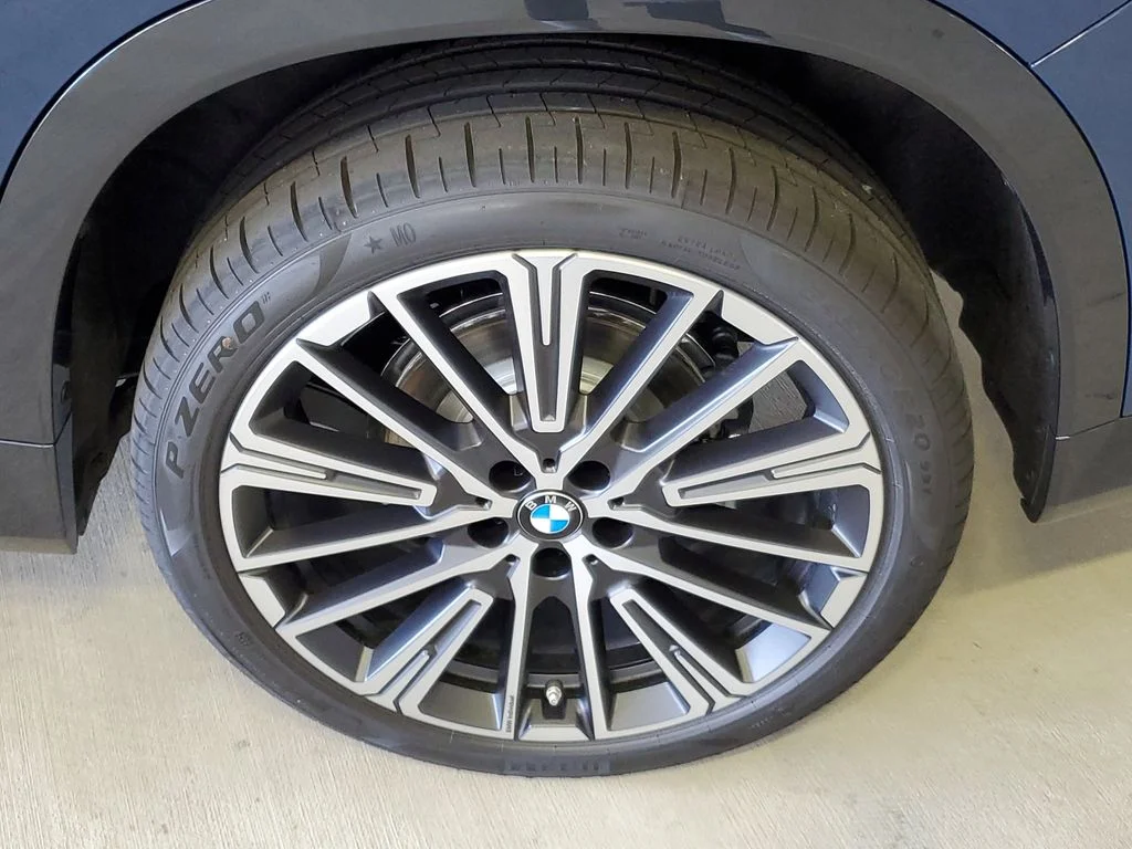 Used 2026 Blue BMW xDrive28i image 5