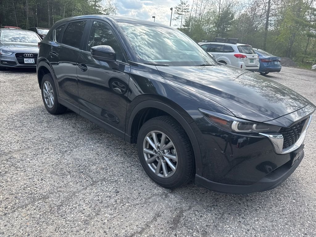 2023 Mazda CX-5 S Preferred package Auto AWD's photo