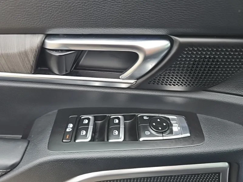 Used 2024 Gray Kia S image 23