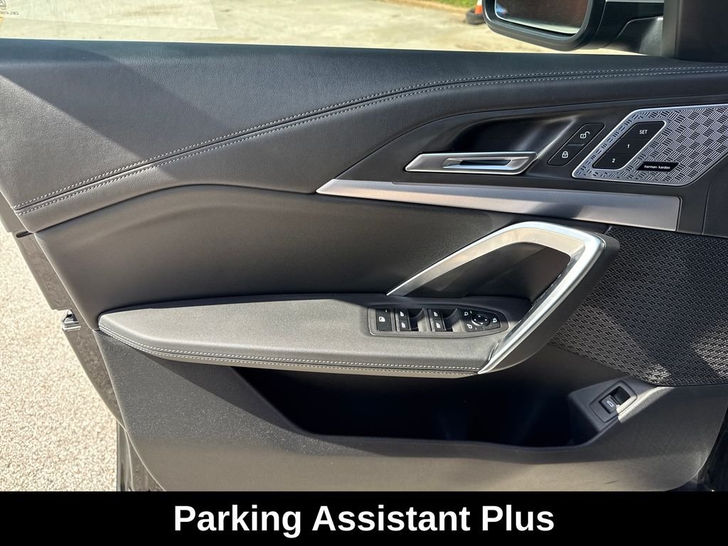 Used 2023 Black BMW xDrive28i image 14