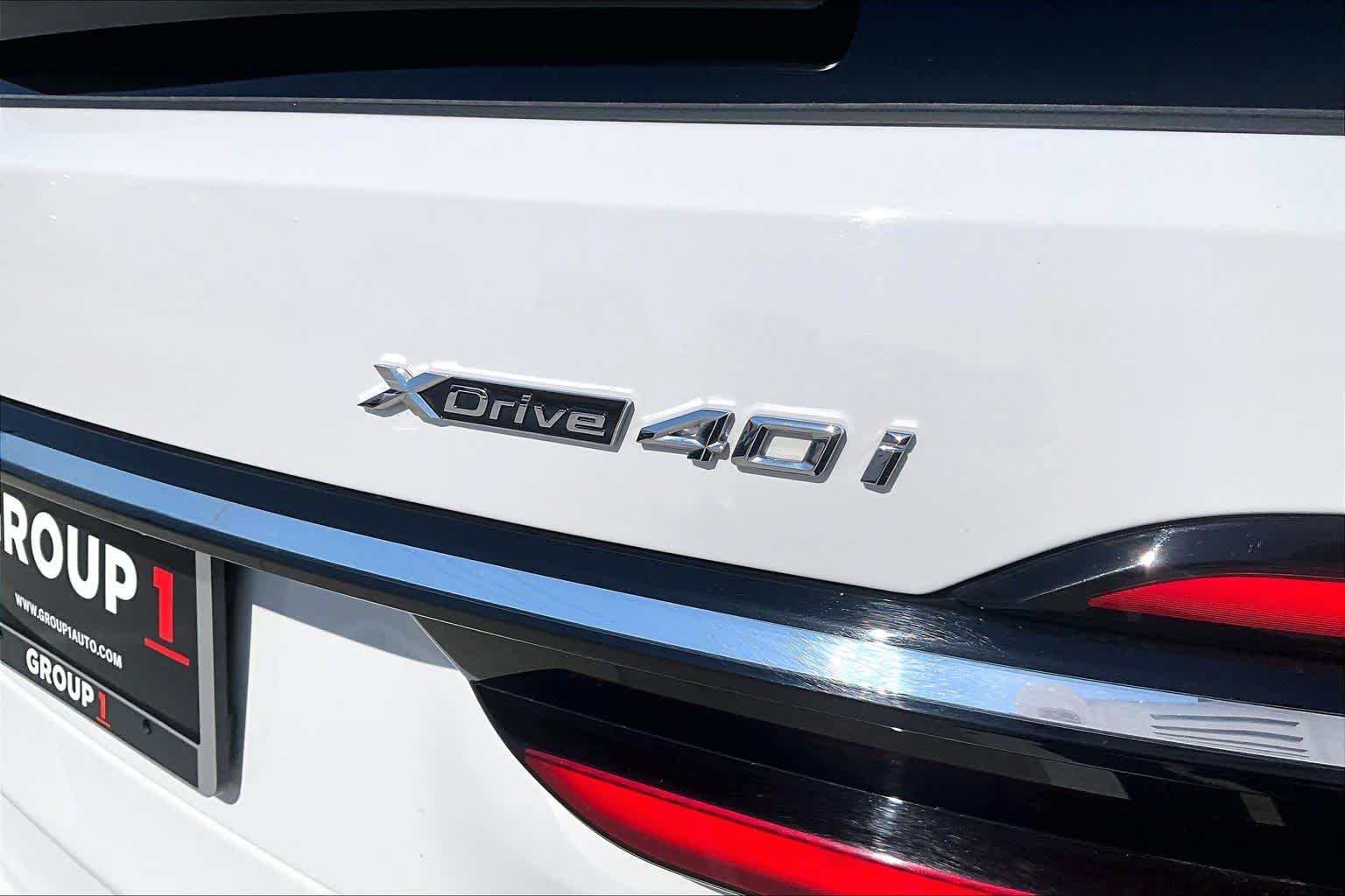 Used 2026 Alpine White BMW xDrive40i image 9