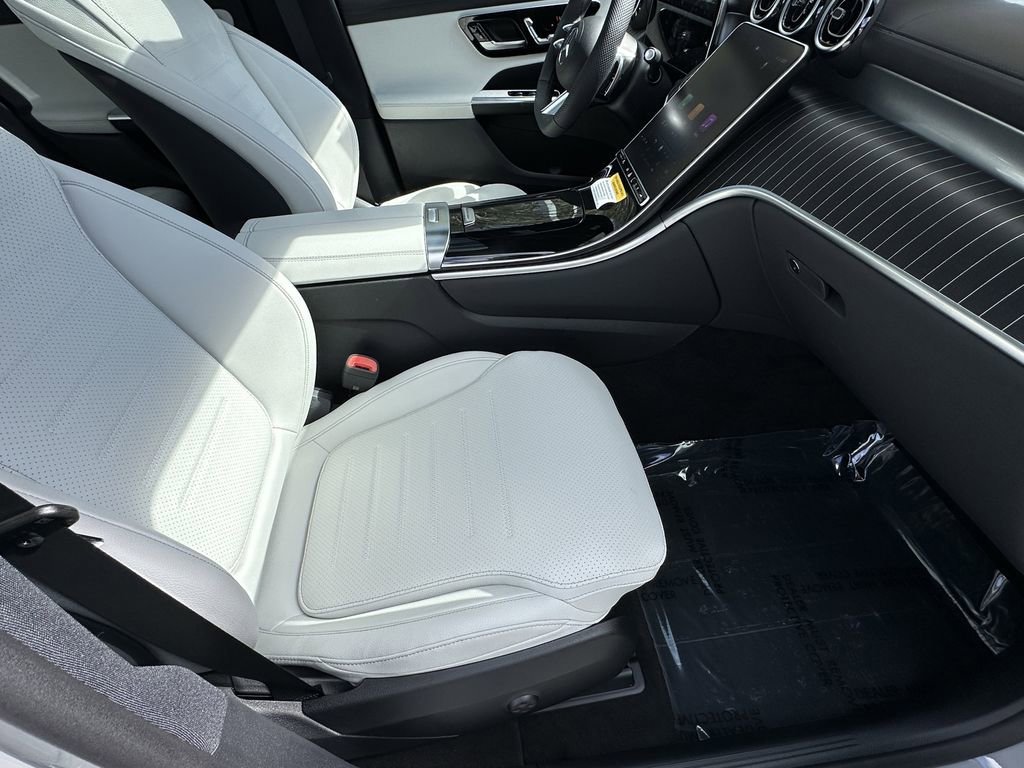 New 2026 MANUFAKTUR Alpine Grey Mercedes-Benz GLC 300 image 15