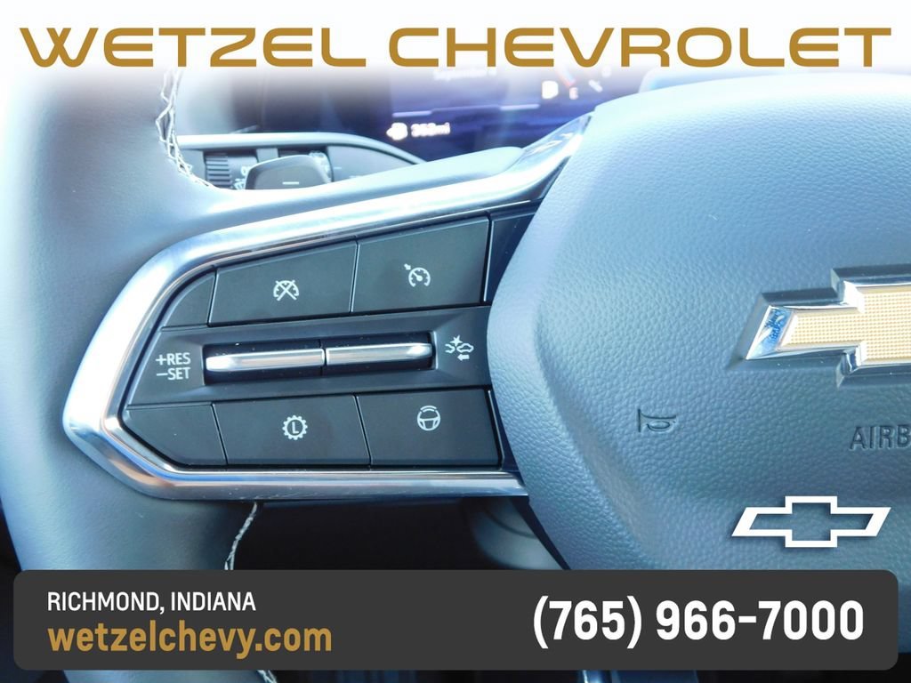 New 2027 Mosaic Black Metallic Chevrolet LT image 36