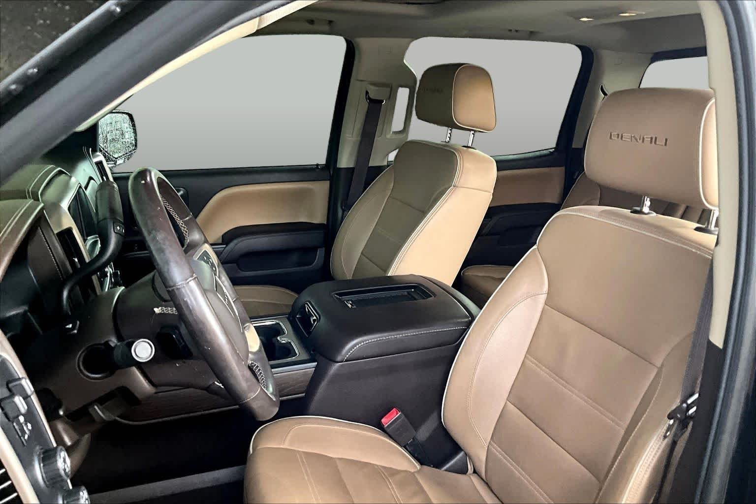 Used 2017 Onyx Black GMC Denali image 8