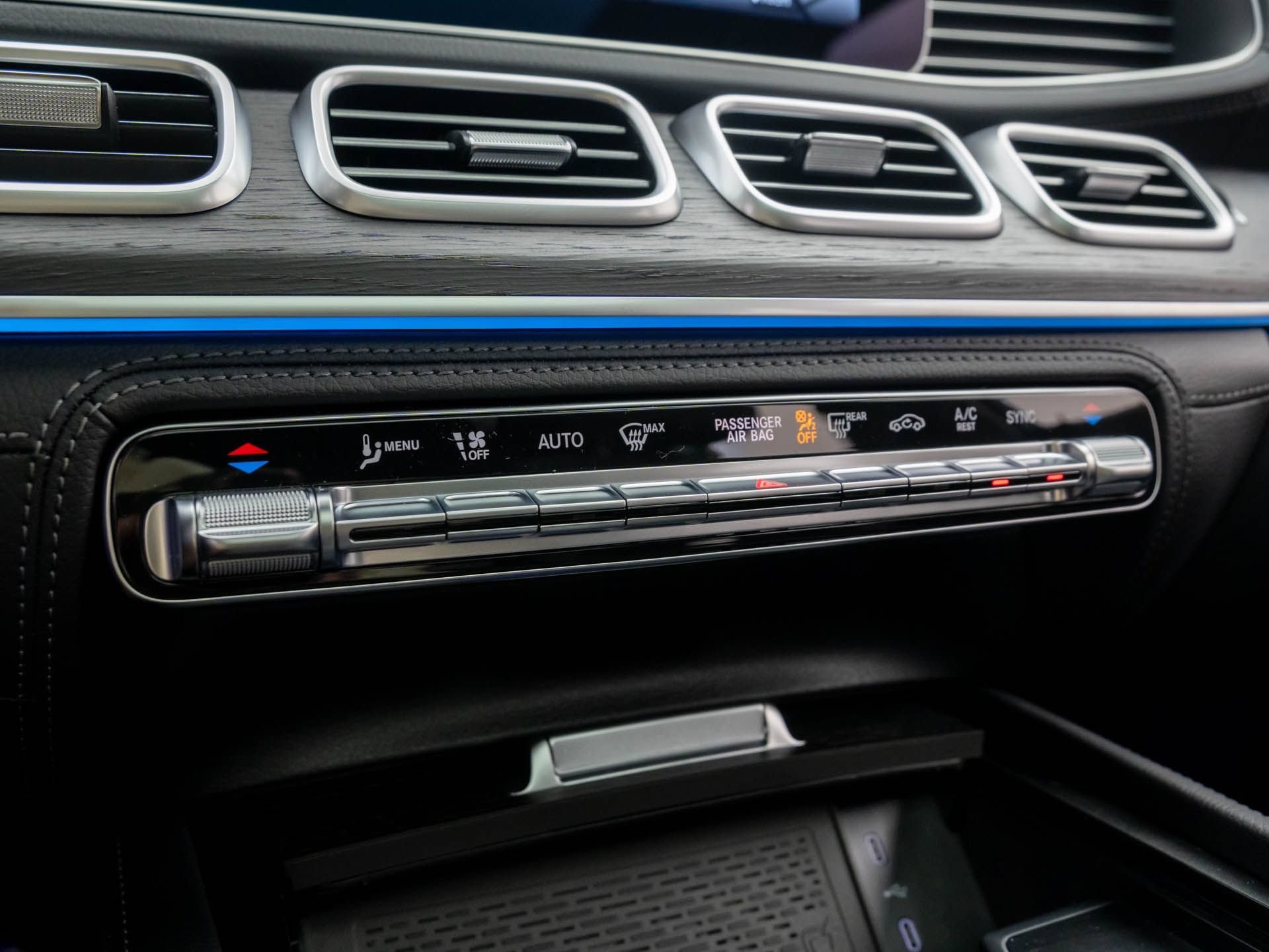 New 2026 Cirrus Silver Metallic Mercedes-Benz GLE 53 AMG® image 63