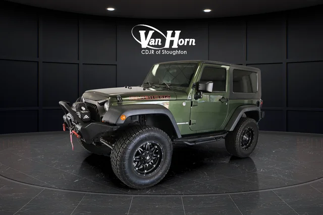 Used 2009 Green Metallic Jeep Rubicon image 3