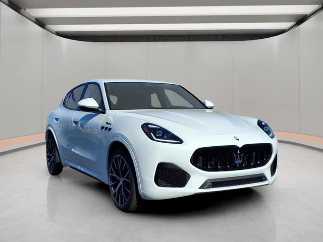 New 2026 Maserati Grecale Modena
