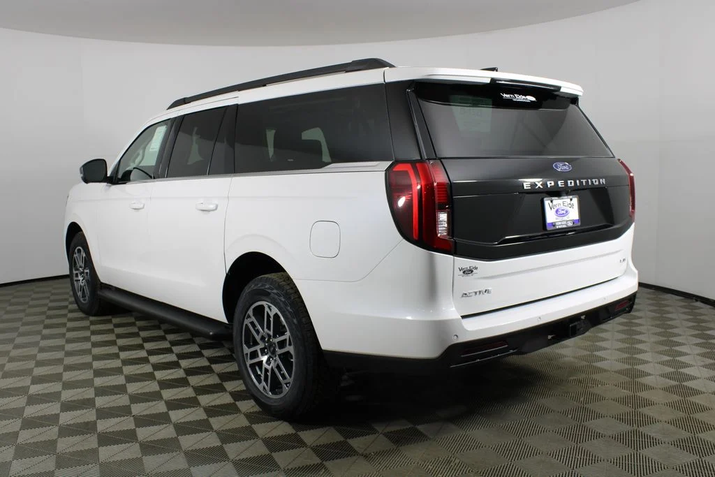 New 2026 Star White Metallic Tri-Coat Ford Active image 4