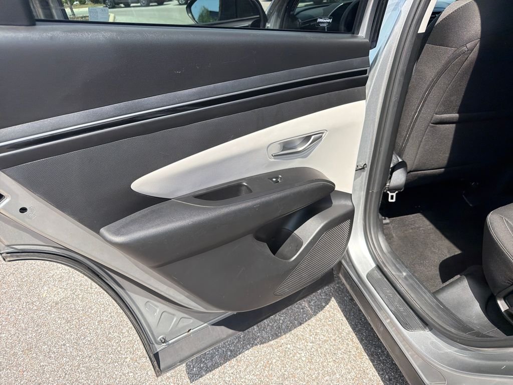 Used 2024 Silver Hyundai SEL image 19