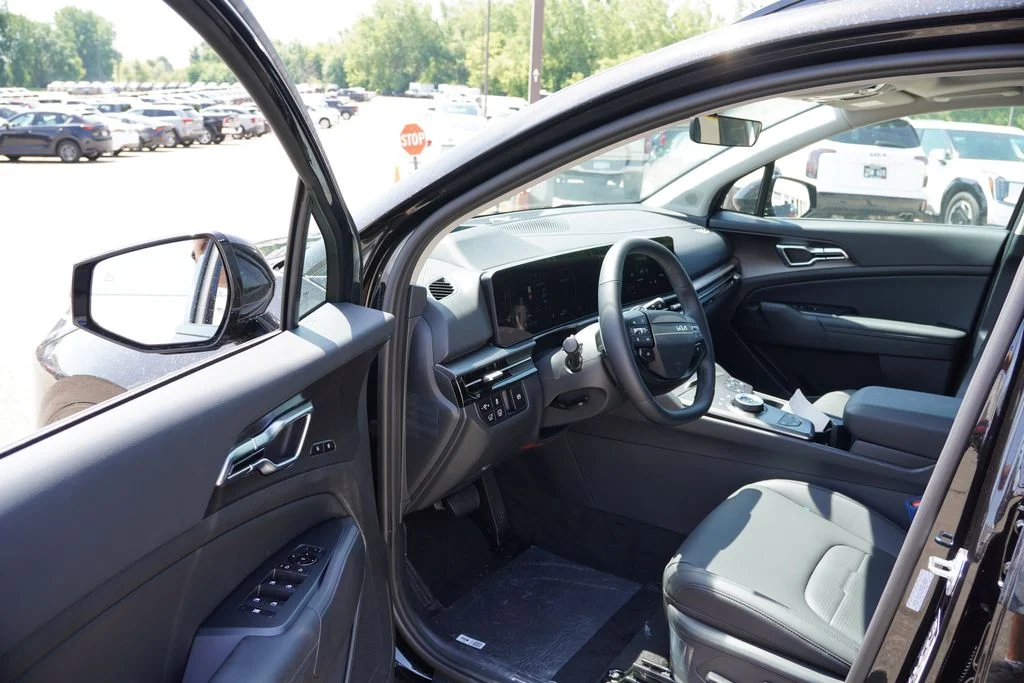 New 2027 Fusion Black Kia SX-Prestige image 10