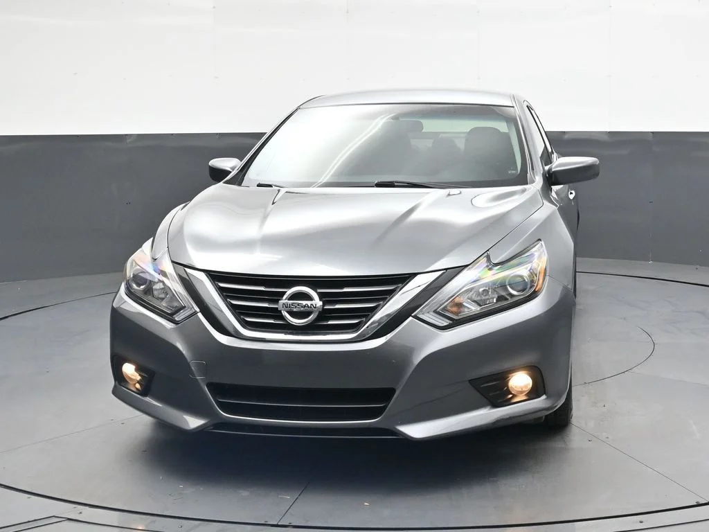 Used 2017 Gray Nissan 2.5 SR image 12