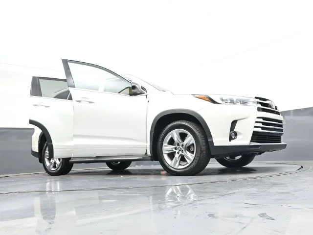 Used 2018 White Toyota Limited image 46