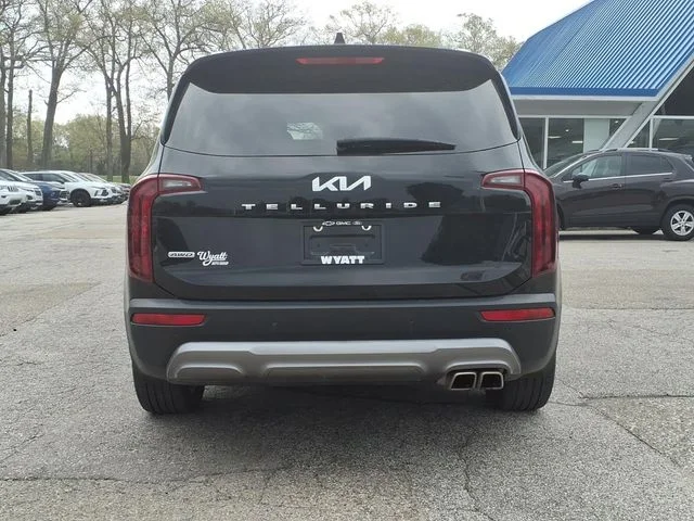 Used 2022  Kia SX image 23