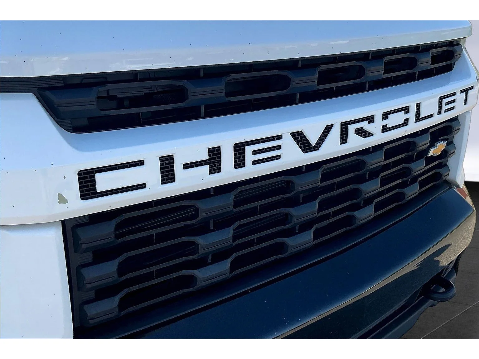 Used 2023 SUMMIT WHITE Chevrolet Custom image 20