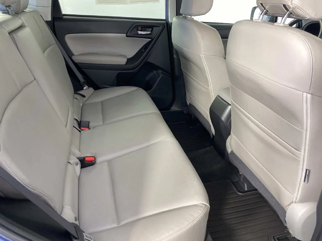 Used 2015 Quartz Blue Subaru 2.5i Limited image 12