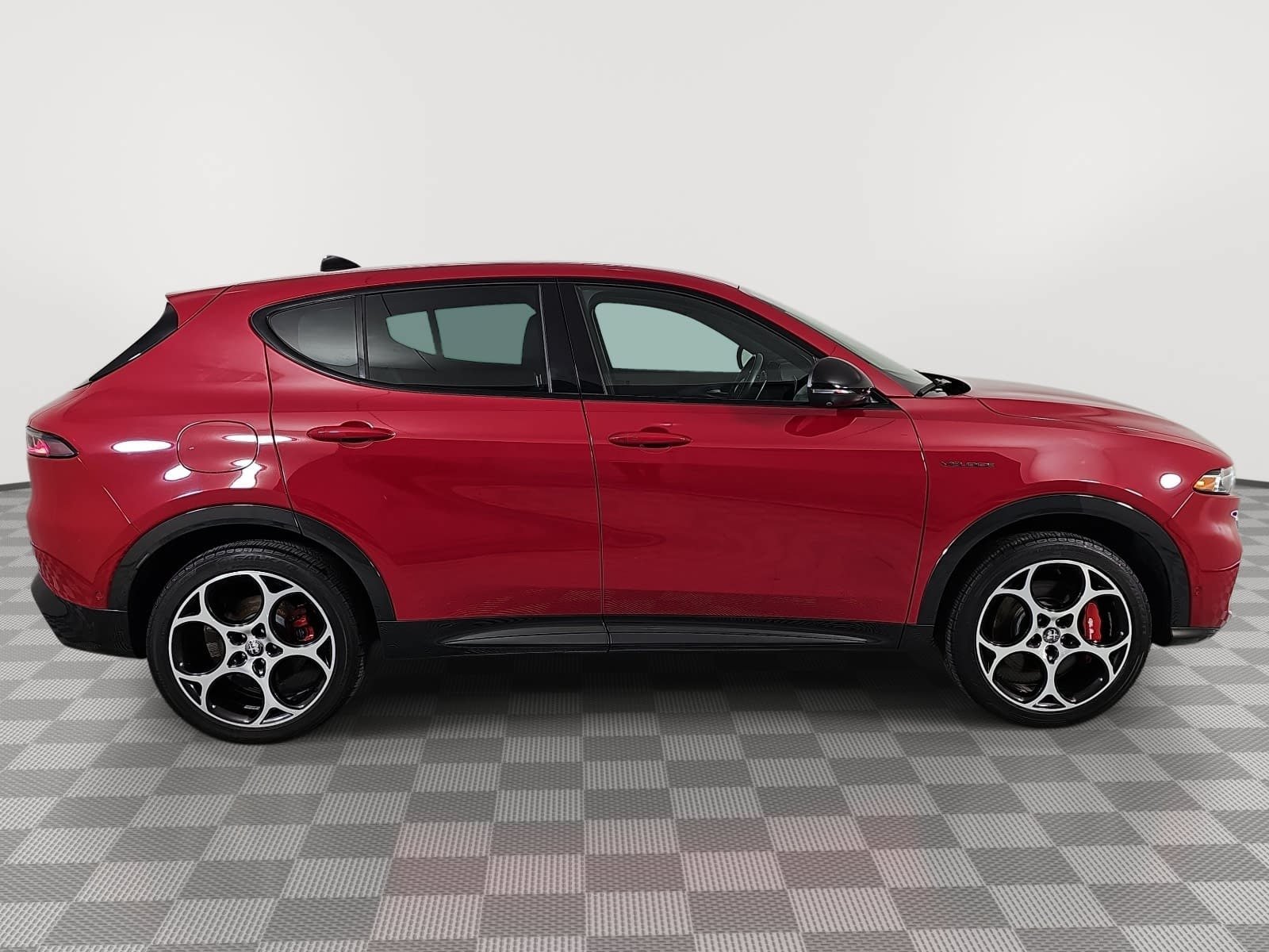 Used 2024 Red Alfa Romeo Veloce image 9