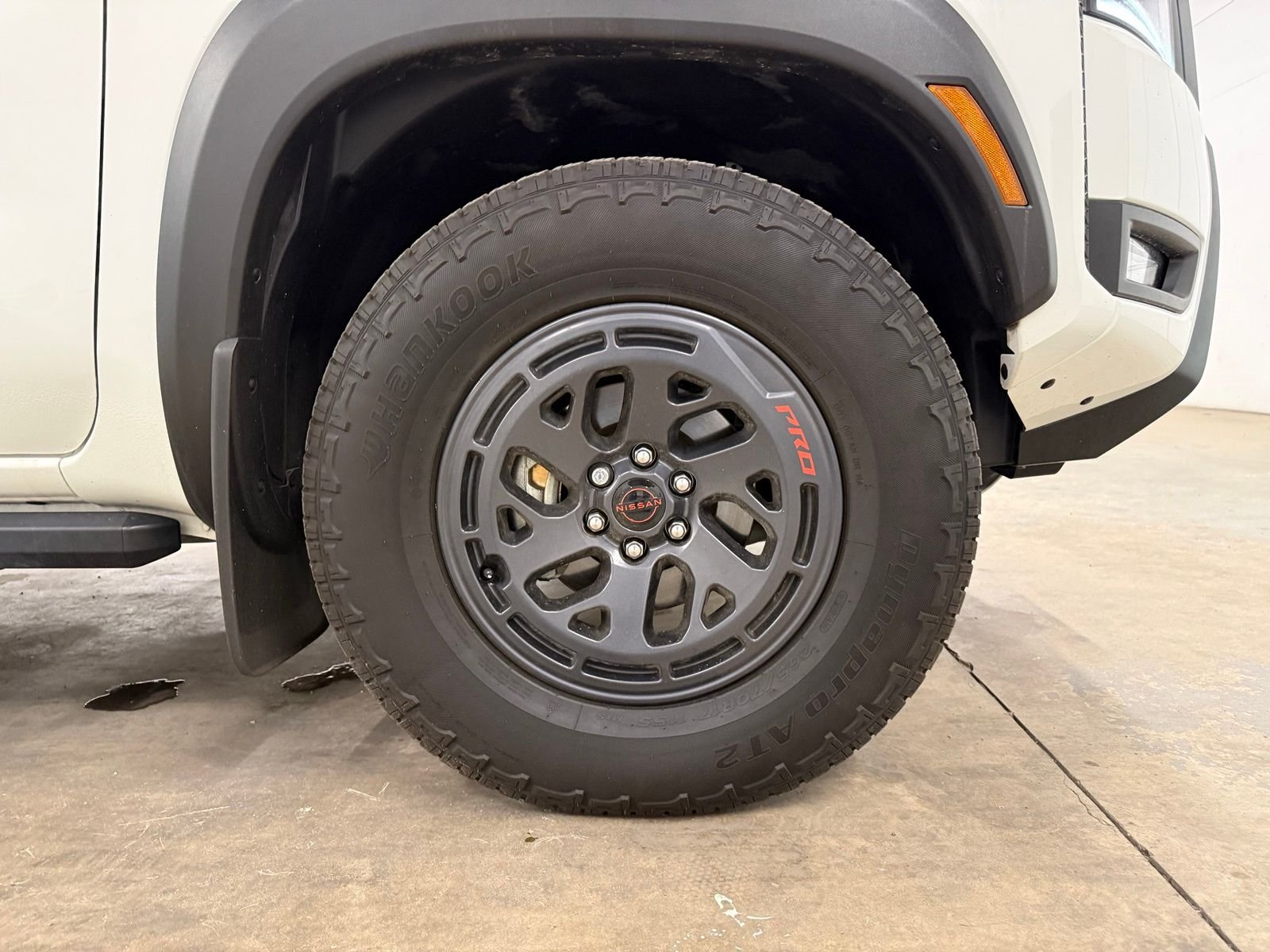 Used 2025 White Nissan PRO-4X image 25