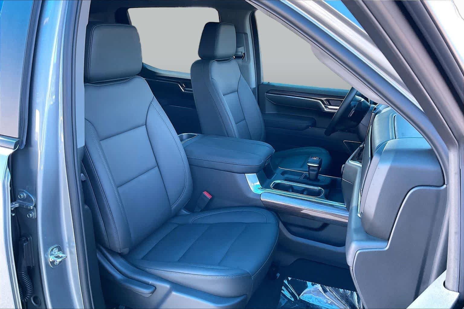 Used 2026 Sterling Gray Metallic Chevrolet LT Trail Boss image 8