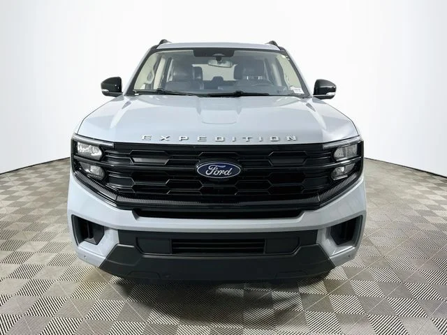 Certified Pre-Owned 2025 Ford Expedition Active