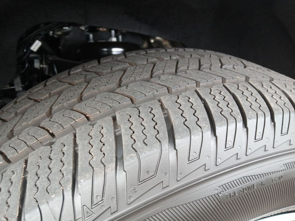 New 2026 Bright White Clearcoat Jeep  image 28