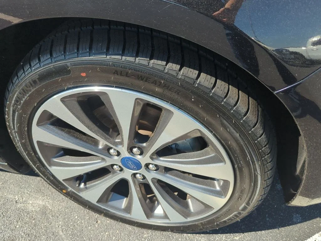 Used 2020 Black Ford SE image 10