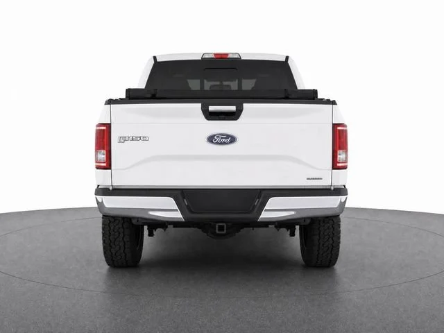Used 2016 Oxford White Ford XLT image 6