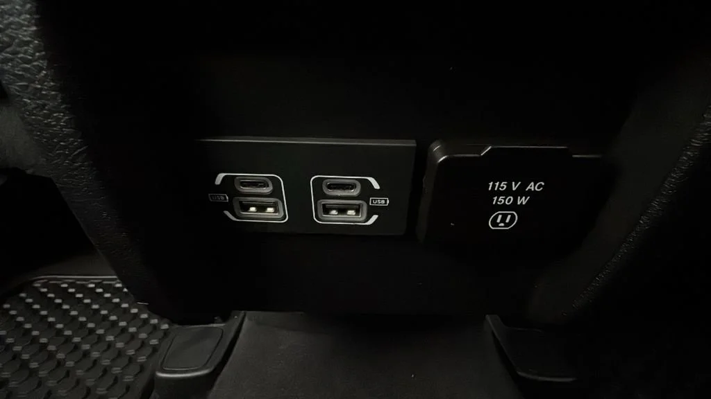 Used 2022 Black Jeep Trailhawk 4x4 image 16