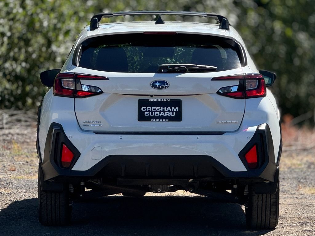 Used 2025 Crystal White Pearl Subaru Limited image 5
