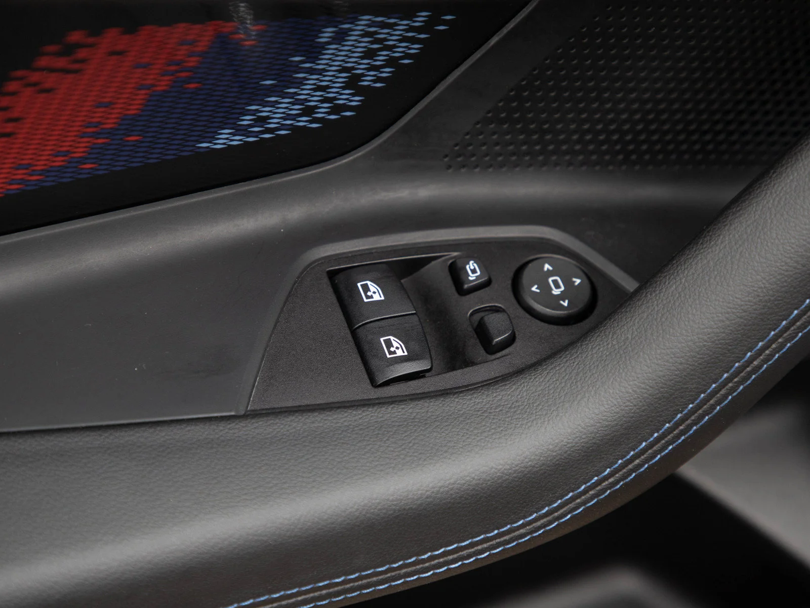Used 2022 Thundernight Metallic BMW M240i image 14