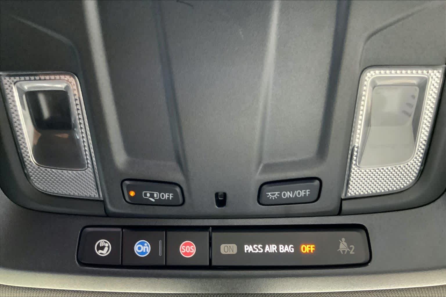 Used 2022 Onyx Black GMC AT4 image 33
