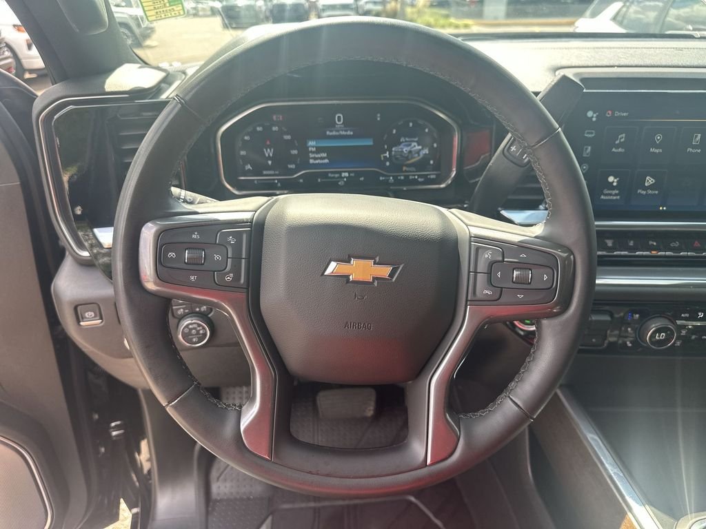 Used 2024 Black Chevrolet High Country image 22